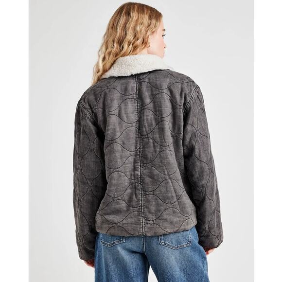 Splendid Women Charcoal Wash Kayden Sherpa Collar Quilted Boxy Jacket Size XL - Picture 4 of 5